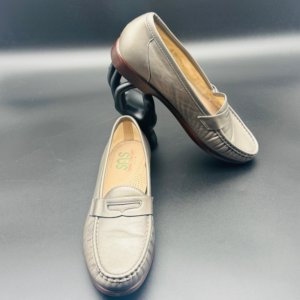 SAS Loafers Womens 10 Silver Metallic Leather Tripad Comfort Slip On Penny Flat